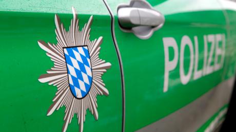 Einen randalierenden Asylbewerber brachte die Weilheimer Polizei vom Landratsamt in die Arrestzelle. 