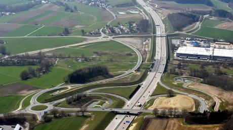 Durch die gute Lage an der Autobahn ist die Nachfrage von Gewerbetreibenden in Zusmarshausen groß. (Archivfoto)