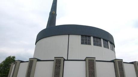 Im Jahr 1967 wurde die Herz-Mariä-Kirche in Diedorf nach zweijähriger Bauzeit eingeweiht. 	