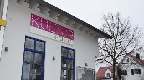 Im Kultur Café in Kutzenhausen ist es derzeit dunkel. Das Lokal kann nur privat gemietet werden, einen Betreiber gibt es nicht mehr.