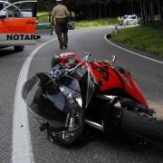 Auf der Rennstrecke zwischen Birkach und Mickhausen ist es am Wochenende zu einem Motorradunfall gekommen. Ein 19-Jähriger ist verletzt worden. 