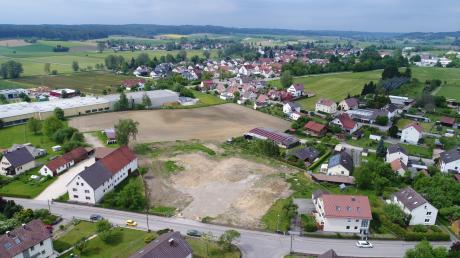 Auf diesem Areal an der Greuter Straße in Horgauergreut plant das Bauunternehmen Deurer eine Wohnanlage mit insgesamt etwa 85 Wohneinheiten.
