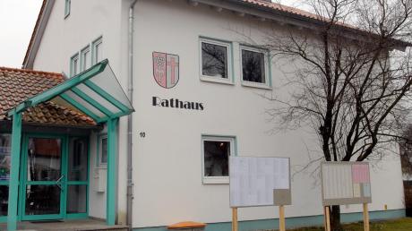 Eine Krankheitswelle hat das Rathaus in Kutzenhausen lahmgelegt.