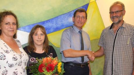 Angelika Ortner (Zweite von links) schied aus dem Gemeinderat aus. Gemeindeoberhaupt Maximilian Stumböck und Dritte Bürgermeisterin Anja Völk begrüßten Matthias Spennesberger (rechts) als neues Gremiumsmitglied. 	