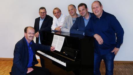 Die Ehinger Harmonists sind (von links) Engelbert Reißler, Wolfgang Pecher, Stefan Leser, Thomas Heindl, Albert Kukula und Alexander Sedlacek. 	