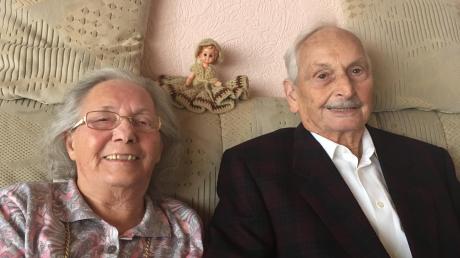 Ihre eiserne Hochzeit feierten jetzt Karollina und Erwin Huber, beide 87 Jahre alt, aus Margertshausen. 	