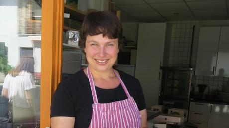Katharina Mayer ist dreifache Mutter, führt einen Bioland-Betrieb, kocht und backt gern – und spielt erfolgreich Schafkopf. 