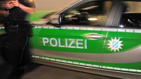Die Polizei sucht in Möttingen einen Tankbetrüger.