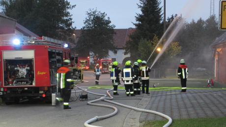 Ein Großaufgebot an Rettungskräften übte im Rahmen der Gemeindeübung in Feigenhofen den Ernstfall. 	