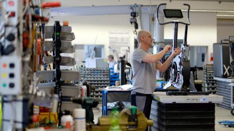 Das Unternehmen „Milon“, ein Fitnessgerätehersteller aus Emersacker, feiert sein 50-jähriges Bestehen. 	