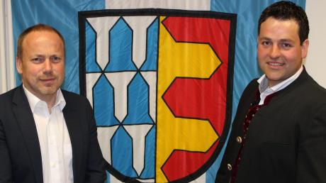 Markus Stettberger (links) ist der neue Erste Bürgermeister der Gemeinde Allmannshofen, Michael Kratzer (rechts) wurde zum Zweiten Bürgermeister gewählt. 	