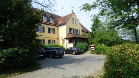 Die Tierklinik Gessertshausen ist mit rund 120 Mitarbeitern der größte Arbeitgeber der Gemeinde. Seit Jahren war der Platz knapp.