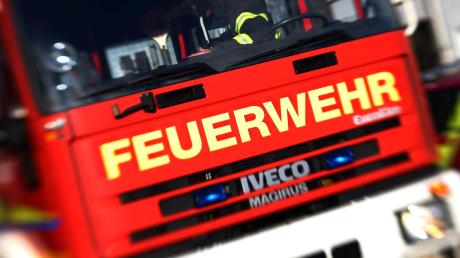 Zwei Brände musste die Feuerwehr am Freitagnachmittag löschen.