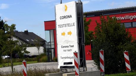 Hier wird der positive Schnelltest jetzt einbehalten: Das Corona-Testzentrum in Hirblingen.
