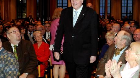 Beifall und neugierige Blicke begleiteten Ministerpräsident Horst Seehofer auf seinem Weg zum Rednerpult. 
