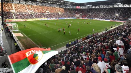 Wenn der FCA am Samstag gegen den FC Bayern spielt, ist die SGL-Arena einmal mehr ausverkauft.