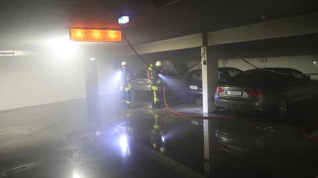 Nach dem Feuer in der Tiefgarage in Haunstetten kam die Polizei einem 19-Jährigen auf die Spur, der für eine ganze Serie von Brandstiftungen verantwortlich sein soll.