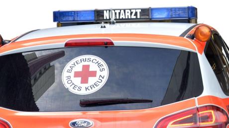Eine 78-jährige Frau ist bei einem tragischen Unfall im Landkreis Rosenheim ums Leben gekommen.