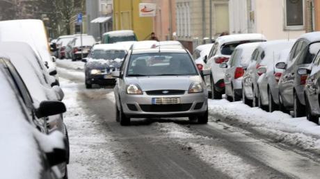 Reichlich Schneematsch gab es gestern Morgen in vielen Wohnstraßen in Augsburg und Umgebung. 