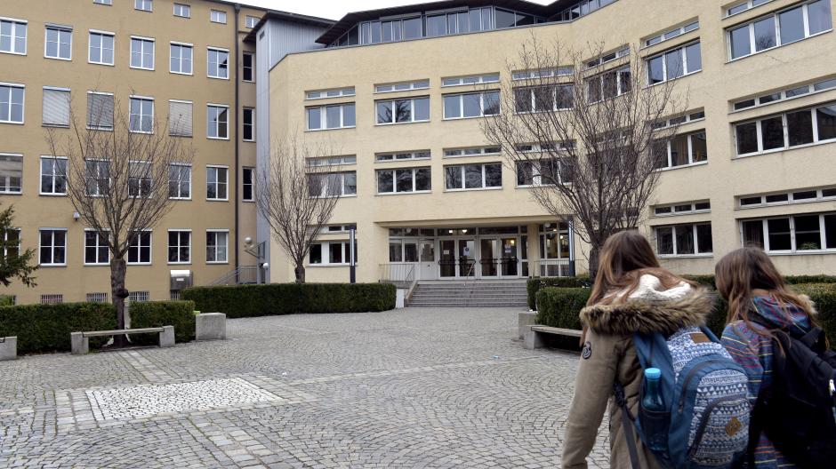 Augsburg Madchenschule Maria Stern Nimmt Jetzt Auch Jungen Auf Augsburger Allgemeine
