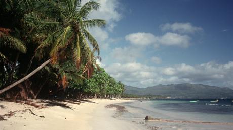 An einem Traumstrand in der Karibik starb eine Tapfheimerin unter noch ungeklärten Umständen.