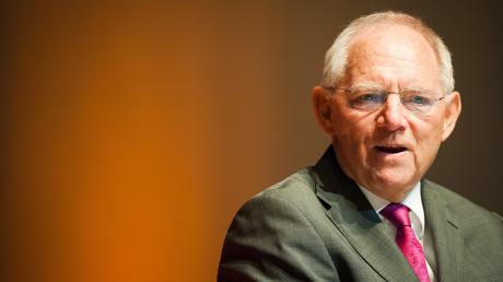 Keiner war je länger Mitglied des Deutschen Bundestages: Wolfgang Schäuble.