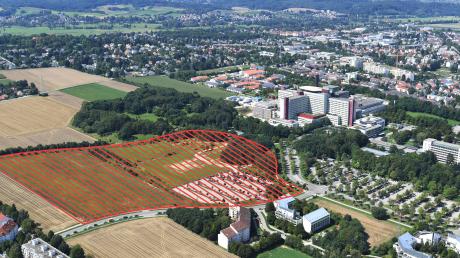 Die rot schraffierte Fläche auf dem Luftbild zeigt den Umfang des neuen Medizin-Campus beim Uniklinikum Augsburg. 