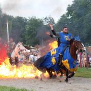 Die Armati Equites aus Weißenhorn sind für ihre spektakulären Ritter-Shows bekannt. 