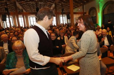 Neujahrsempfänge in Augsburg stimmen auf die Landtagswahl ein