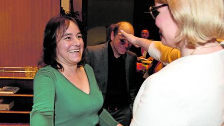Eva Weber (rechts) wird Oberbürgermeisterin, Martina Wild von den Grünen wohl Bürgermeisterin.