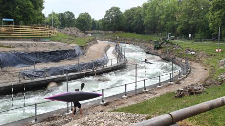 Groß angelegte Umbauten finden derzeit am Eiskanal in Augsburg statt. Im Jahr 2022 soll dort die Kanuslalom-WM stattfinden. 
