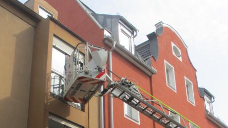 Wegen eines Fernseher-Brands wurde die Feuerwehr am Dienstag in die Lindenstraße gerufen.