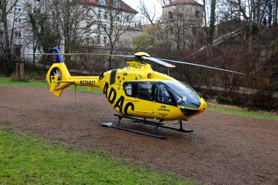Hubschrauber aus Dinkelsbühl landet in Jakoberwall-Anlage
