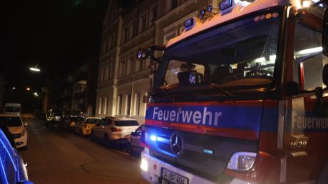 Zu einem Feuerwehreinsatz kam es am späten Dienstagabend in Augsburg-Oberhausen.