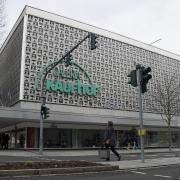 Das Aus für die Schweinfurter Filiale von Galeria Karstadt Kaufhof ist beschlossen. Offen bleibt bisher, ob es einen Interessenten gibt, der den Standort weiterführen wird. 