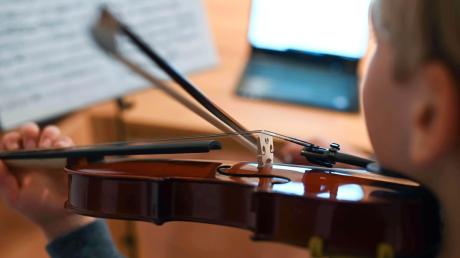 Der Unterricht an der Städtischen Musikschule in Mindelheim kostet ab dem 1. September für die meisten Schülerinnen und Schüler mehr. 