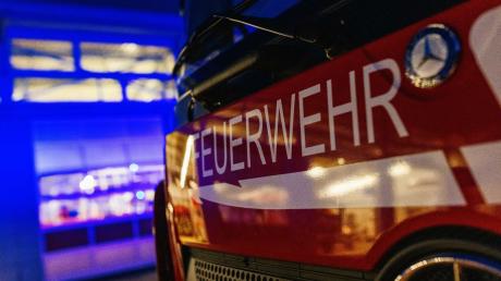 Die Feuerwehr rückte am späten Sonntagabend zu einem Brand in Bad Schussenried aus.