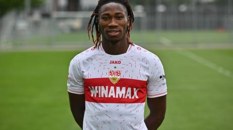 Mohamed Sankoh wechselt mit sofortiger Wirkung vom VfB Stuttgart zum niederländischen Erstligisten Heracles Almelo.