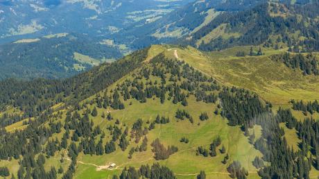 Das Riedberger Horn ist mit 1787 Metern der höchste Berg der Hörnergruppe in den westlichen Allgäuer Alpen.