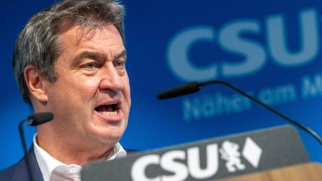 CSU-Chef Markus Söder nimmt an einer Pressekonferenz teil.