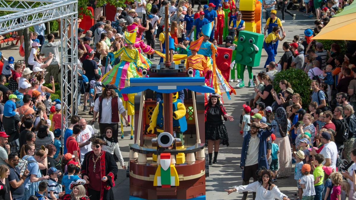#Freizeitpark: Legoland feiert mit Parade 20-jähriges Bestehen