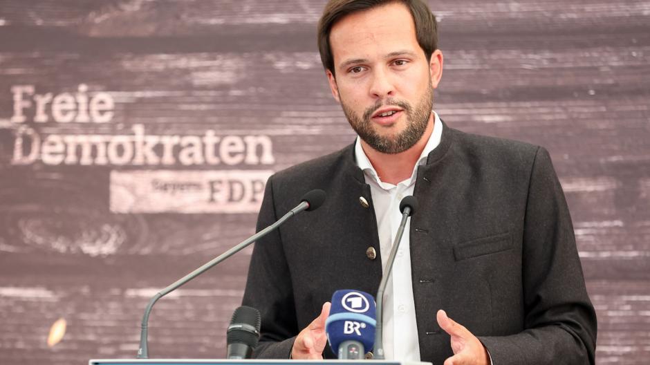 Martin Hagen, Landesvorsitzender der FDP in Bayern, will das Atomkraftwerk Grundremmingen wieder ans Netz nehmen.