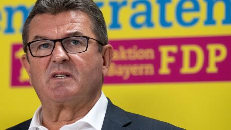 Franz Josef Pschierer will auf Platz 6 der FDP-Listeden Wiedereinzug in den Landtag schaffen.