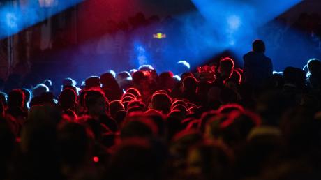 In Augsburg gehen am Wochenende mehrere Partys, Konzerte und Kultur-Veranstaltungen an den Start.