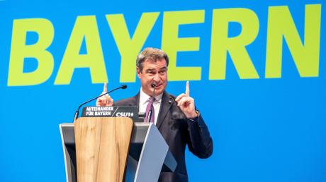 Markus Söder, Parteichef der CSU, teilt am Parteitag gegen die Ampel aus.
