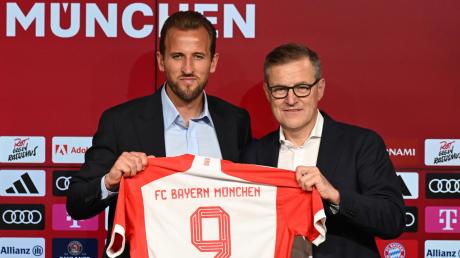 Der teuerste Bundesliga-Spieler aller Zeiten: 100 Millionen Euro gab Bayern München mit dem Vorstandsvorsitzenden Jan-Christian Dreesen für Harry Kane aus.