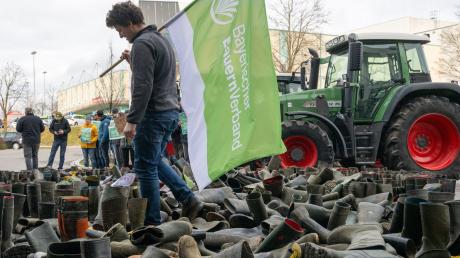 Auch der Bayerische Bauernverband geht kommende Woche wieder gegen die Sparpläne der Bundesregierung auf die Barrikaden.
