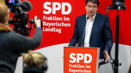 Florian von Brunn, SPD-Fraktionsvorsitzender im bayerischen Landtag und Vorsitzender der Bayern SPD, spricht.