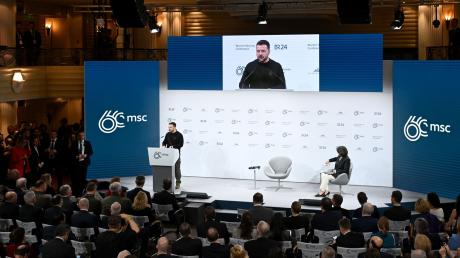 Wolodymyr Selenskyj, Präsident der Ukraine, spricht während der 60. Münchner Sicherheitskonferenz (MSC).