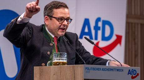 Gerald Grosz spricht beim Politischen Aschermittwoch der Alternative für Deutschland (AfD).